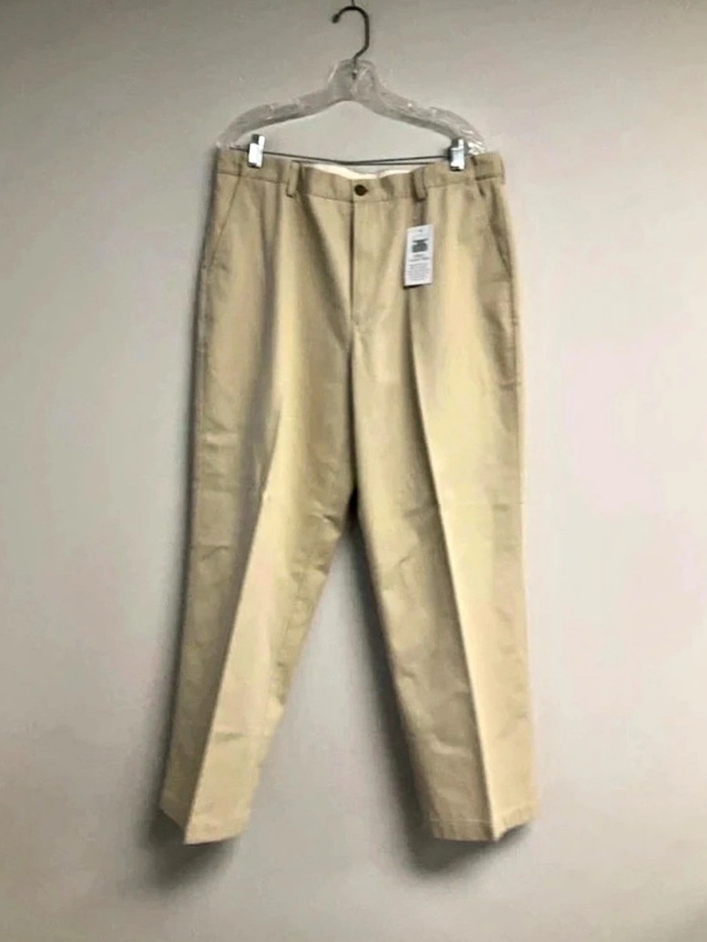 L.L.Bean Men's Wrinkle-Free Double L Chinos, Natural Fit, Hidden Comfort, Plain